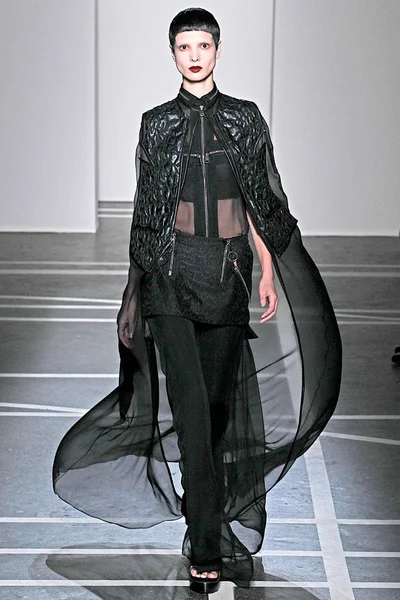 Look 7